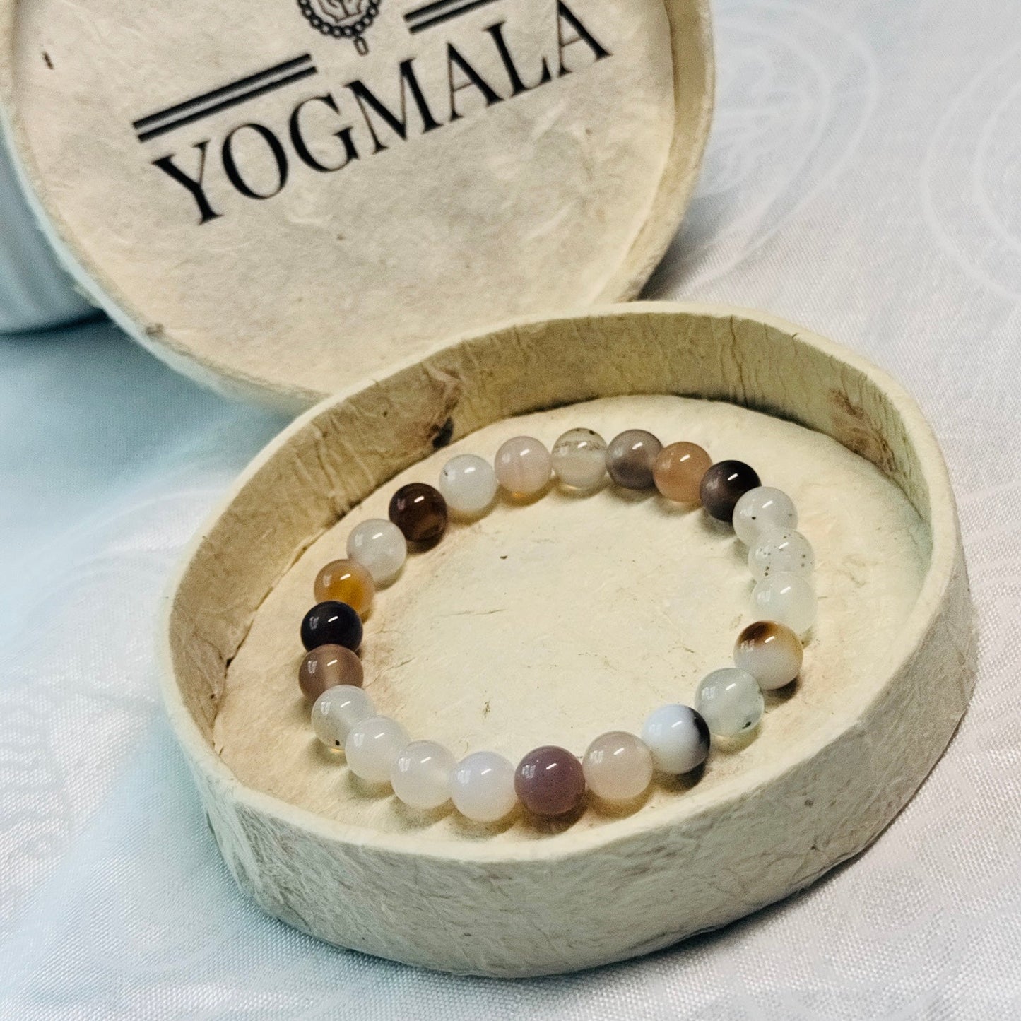 AMAZONITE WHITE/BLACK 8MM BRACELET